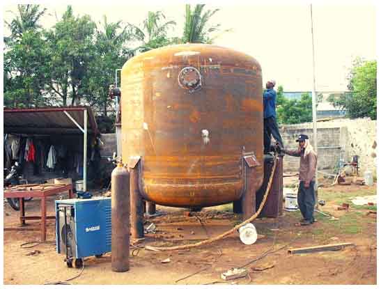 PRESSURE VESSEL